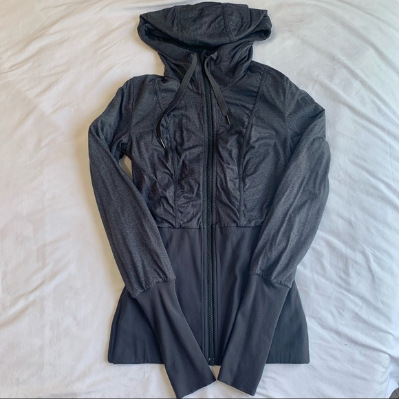LuluLemon Reversible Jacket - Picture 3 of 7